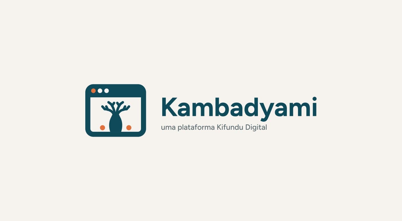 Logótipo da Kambadyami: uma janela com um imbondeiro e dois pontos terracota, com a assinatura uma plataforma Kifundu Digital